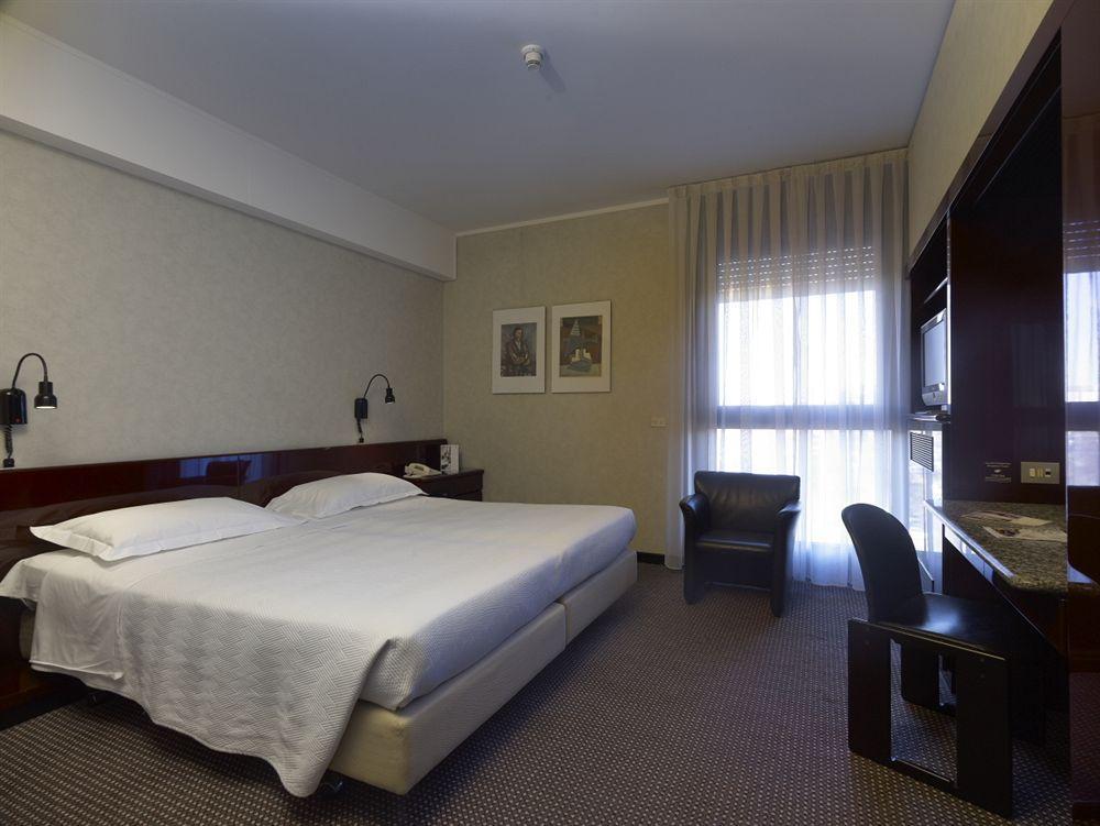 Nh Milano Congress Centre Hotel Assago Szoba fotó